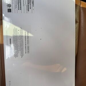 macbook 13 inch with apple m1 chip 8gb unifed memory 256 gb brand new